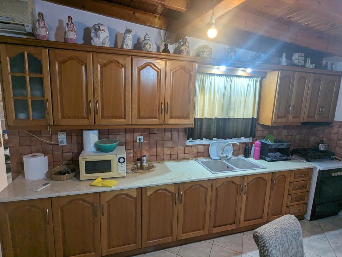 Villa Λευτέρης Isthmia Esterno foto