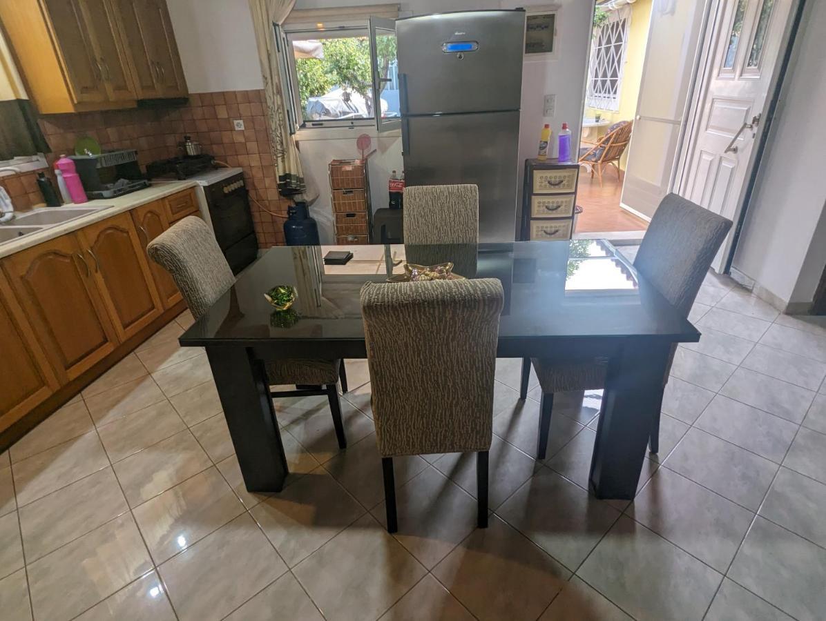 Villa Λευτέρης Isthmia Esterno foto