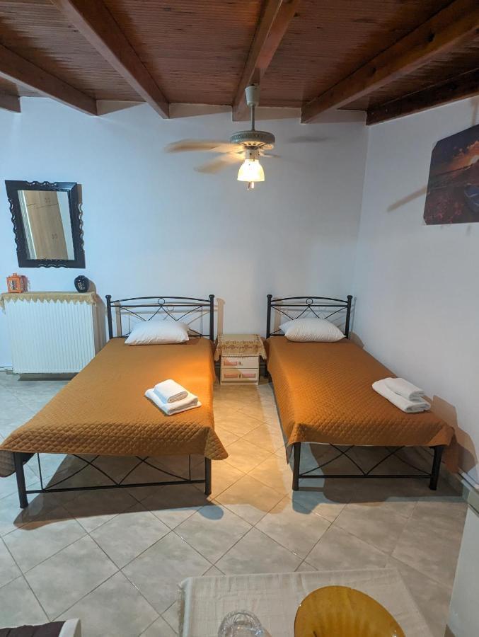 Villa Λευτέρης Isthmia Esterno foto
